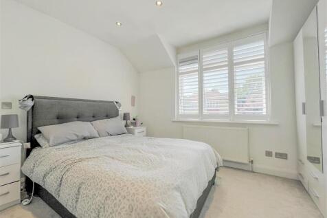 BEDROOM 1.jpeg