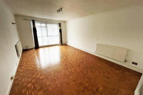 LIVING ROOM.jpg