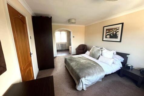 Bedroom B1