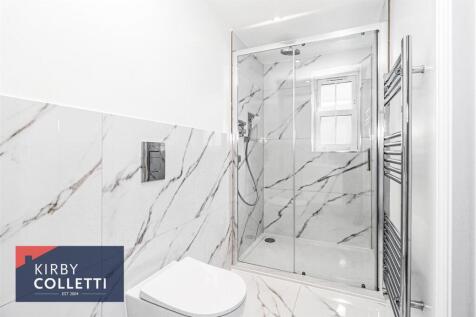 EN SUITE SHOWER ROOM TO BEDROOM ONE