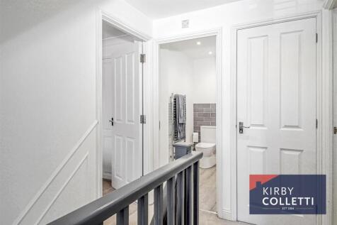 FIRST FLOOR LANDING