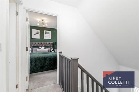 SECOND FLOOR LANDING