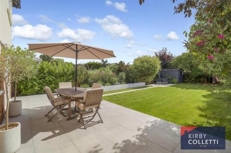 70ft REAR GARDEN