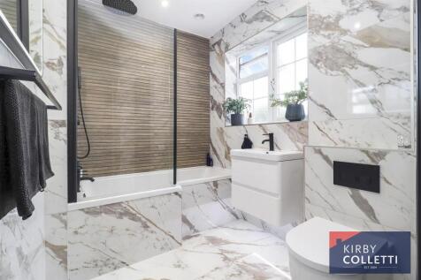LUXURY BATHROOM