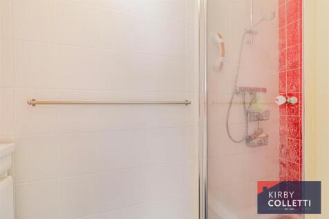 En suite shower room