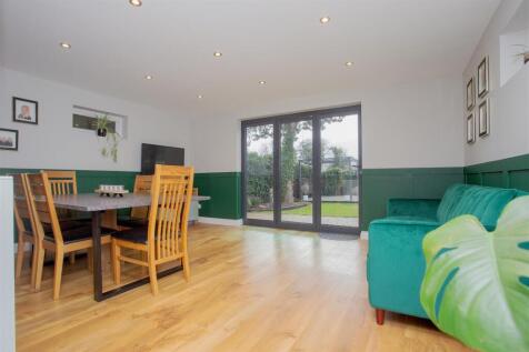 Family/ Dining Room