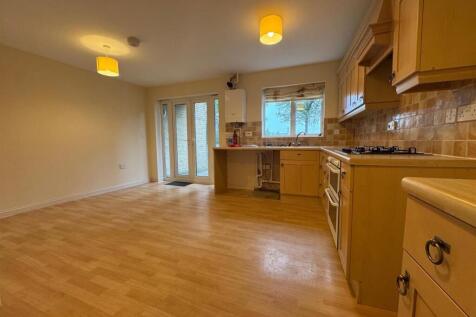 Kitchen1.jpg