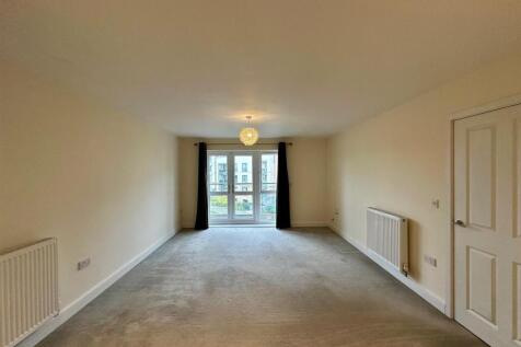 Open Plan Lounge/Dining Room
