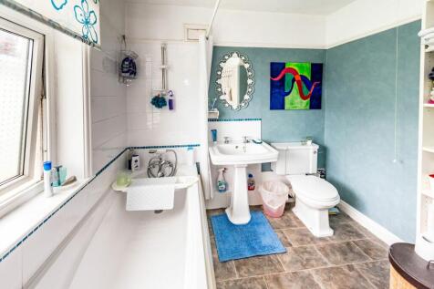 BEDROOMS &amp; BATHROOM