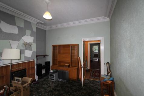 SITTING ROOM DINING ROOM AND KITCHEN