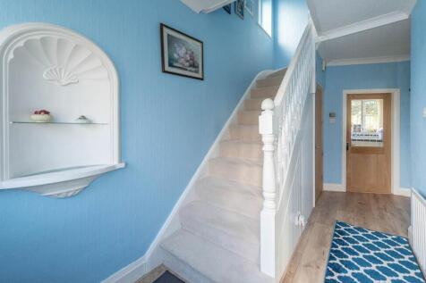 HALLWAY LANDING AND WC