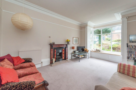 LOUNGE SITTING ROOM AND KITCHEN/DINER