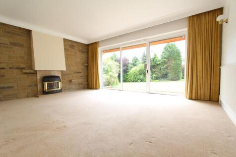 KITCHEN AND SITTING ROOM