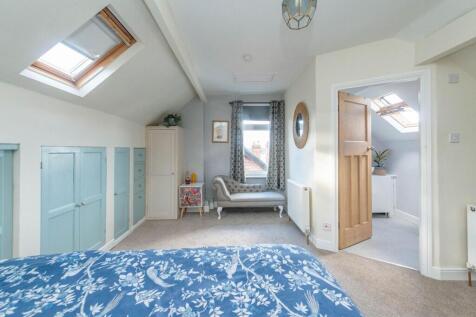 BEDROOMS &amp; BATHROOMS