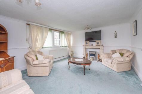 KITCHEN, LIVING ROOM AND DINER