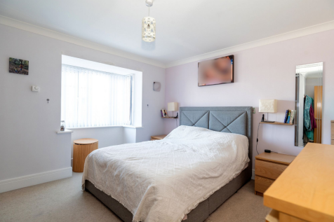 BEDROOMS AND BATHROOMS