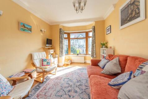 KITCHEN, DINER, SITTING ROOM AND LIVING ROOM