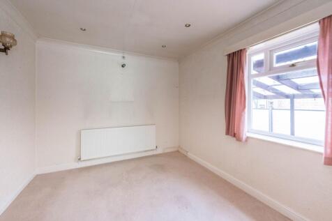 KITCHEN, LIVING ROOM AND DINING ROOM