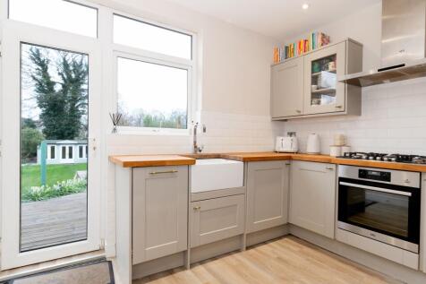 KITCHEN AND LIVING ROOM/DINING ROOM