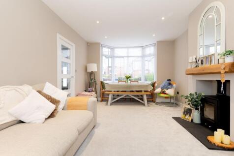 KITCHEN AND LIVING ROOM/DINING ROOM