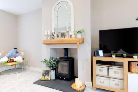 KITCHEN AND LIVING ROOM/DINING ROOM