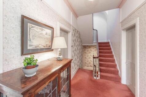 ENTRANCE HALLWAY AND LANDINGS