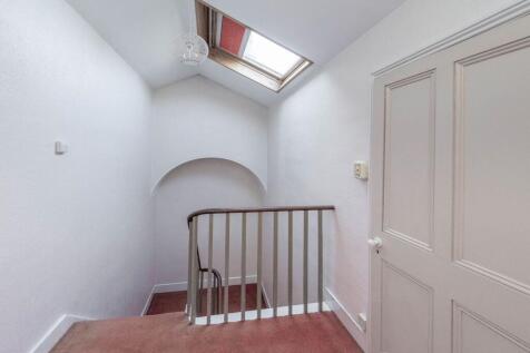 ENTRANCE HALLWAY AND LANDINGS
