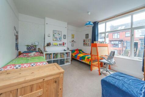UPPER FLOOR BEDROOMS AND BATHROOM