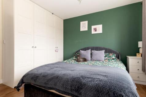 BEDROOMS AND BATHROOMS