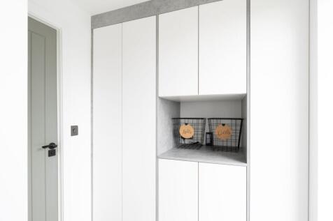 OPEN PLAN KITCHEN AND DINING ROOM