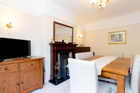 LOUNGE KITCHEN AND DINING ROOM