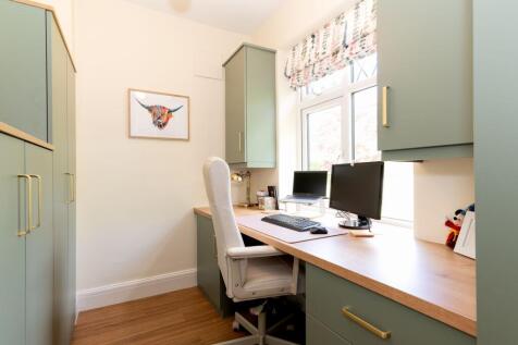 FOUR DOUBLE BEDROOMS PLUS OFFICE AND TWO BATHROOMS
