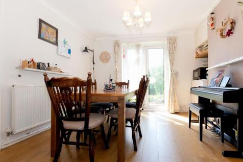 KITCHEN, DINER AND LIVING ROOM