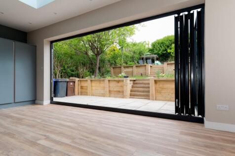 Stunning open plan extended dining kitchen