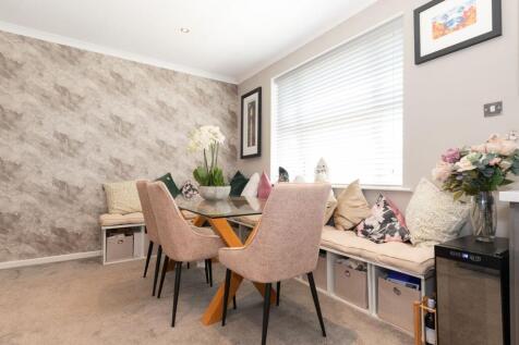 KITCHEN, DINER AND LIVING ROOM