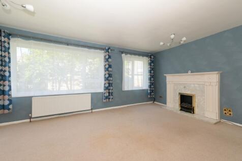 KITCHEN AND LOUNGE