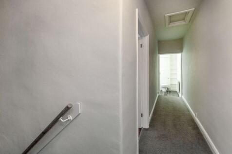 LANDING AND ACCESS TO LOFT ROOM