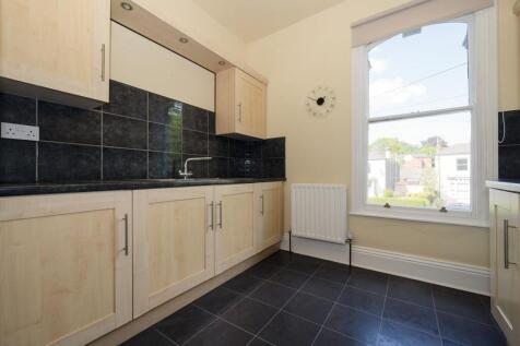 KITCHENS AND RECEPTION ROOMS