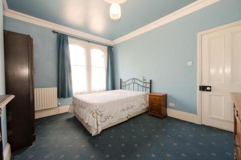 BEDROOMS AND BATHROOMS