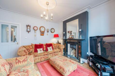 SITTING ROOM DINING ROOM AND KITCHEN