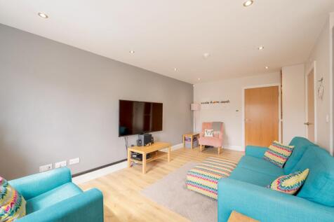 KITCHEN/DINER AND LOUNGE