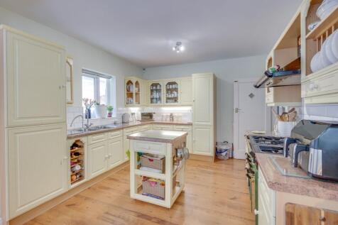 KITCHEN, DINER, LIVING ROOM AND CONSERVATORY