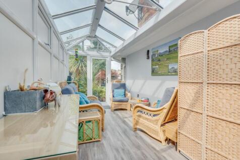 KITCHEN, DINER, LIVING ROOM AND CONSERVATORY