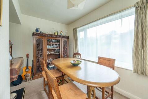 KITCHEN/UTILITY DINER AND LIVING ROOM