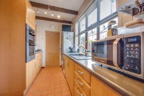 KITCHEN, DINER AND LIVING ROOM