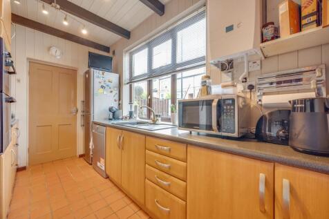 KITCHEN, DINER AND LIVING ROOM