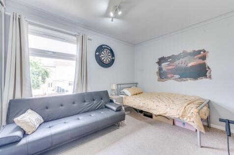 BEDROOMS AND BATHROOMS
