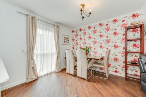 KITCHEN, DINER AND LIVING ROOM