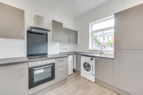 KITCHEN AND LOUNGE