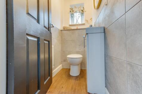 SITTING ROOM FITTED DINING KITCHEN AND WC